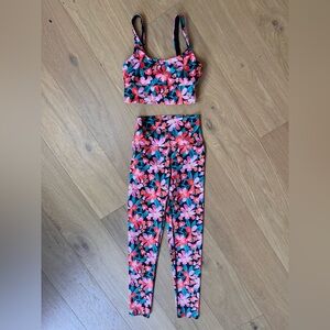 New Beach Riot Floral Sports Bra and Leggings Set S New